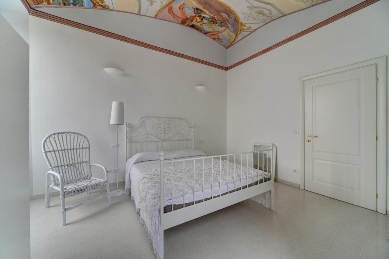 Casa Del Cardinale Apartment Санто Стефано ал Маре Екстериор снимка